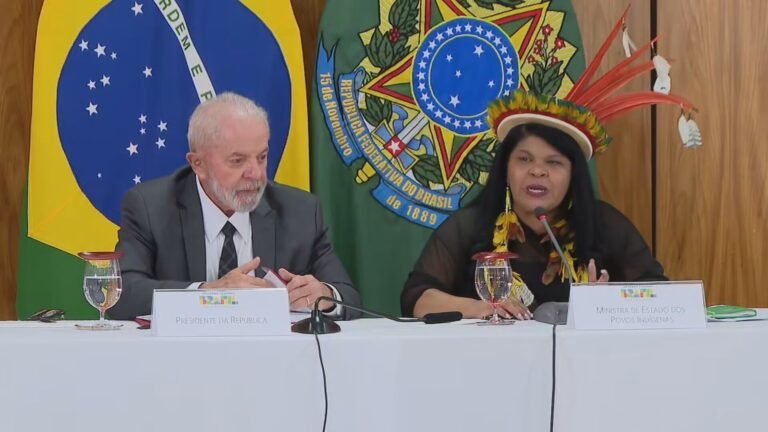Lula pede diálogo com STF e governadores para homologações de terras indígenas Lula pede diálogo com STF e governadores para homologações de terras indígenas