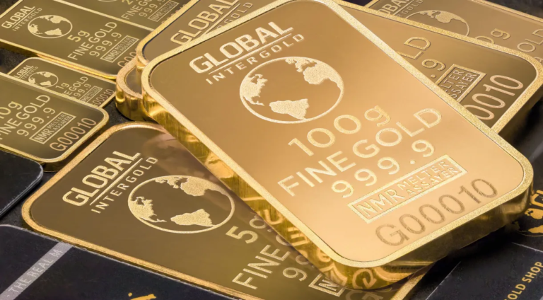 Com expectativas renovadas por cortes de juros no Fed, ouro fecha em alta Com expectativas renovadas por cortes de juros no Fed, ouro fecha em alta