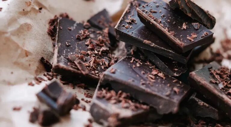 Cientistas criam método para deixar o chocolate mais saudável Cientistas criam método para deixar o chocolate mais saudável